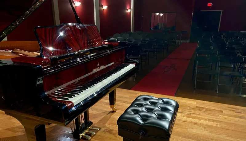 Chơi Piano Thoải Mái Cả Ngày: Công Thức "Vàng" Về Ergonomic Và Kỹ Thuật Giúp Bạn