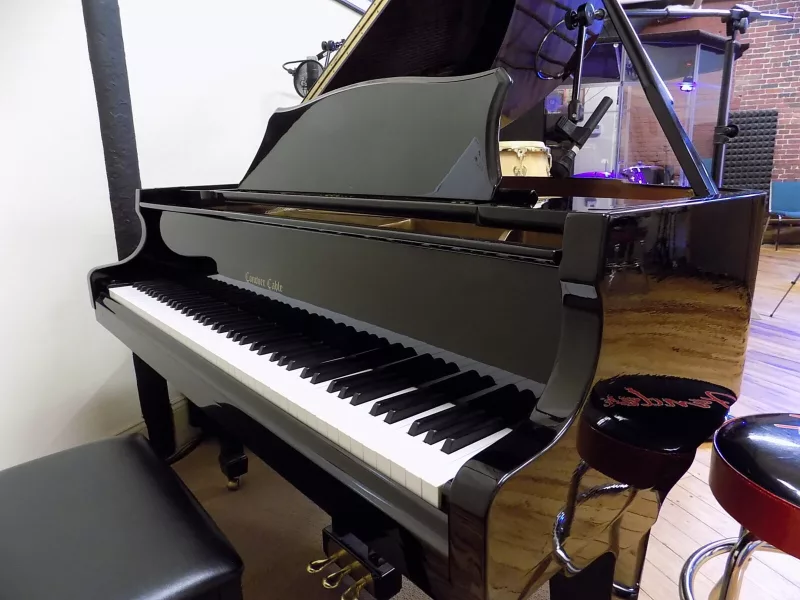 Đàn piano chất lượng cao