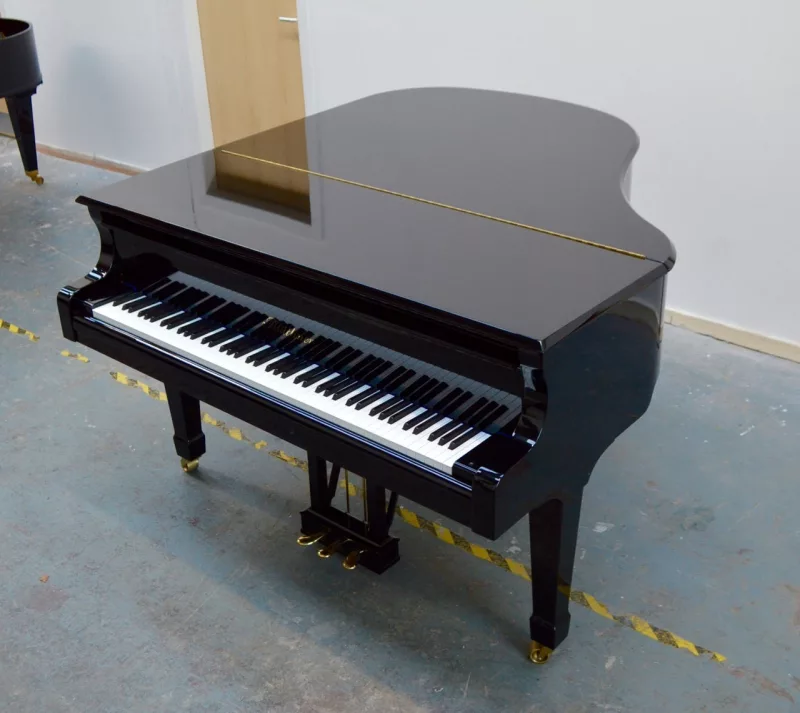 Grand Piano chính hãng tại Cần Thơ