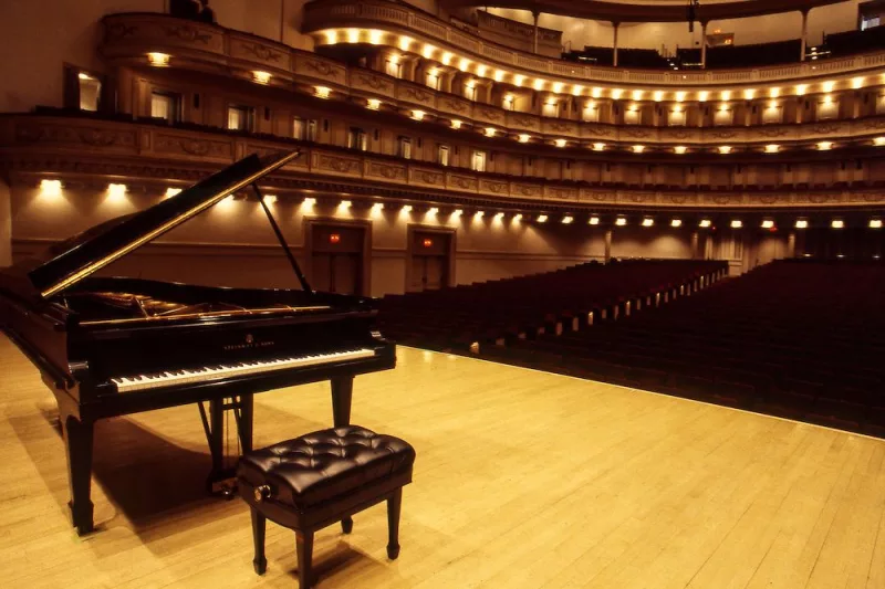 Lạch Cạch" Piano: Giải Mã Âm Thanh Lạ Và Cách Tự Sửa Đơn Giản Tại Nhà
