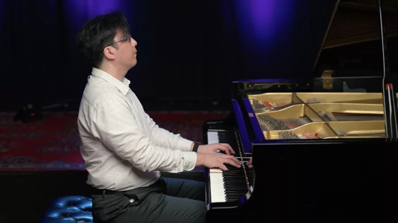 Piano bị lệch tông: Hành trình giải mã "trái tim" lạc điệu và bí quyết giữ vững