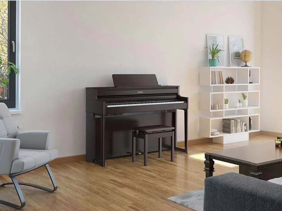 ROLAND HP-702 DR (USED) - Hình ảnh chính