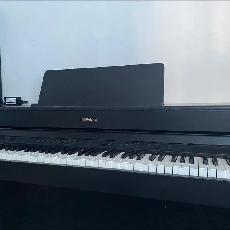 ROLAND HP-702 LO (USED) - Chi tiết 1
