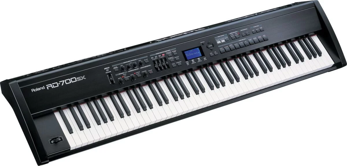 ROLAND RD-700SX - Chi tiết 2