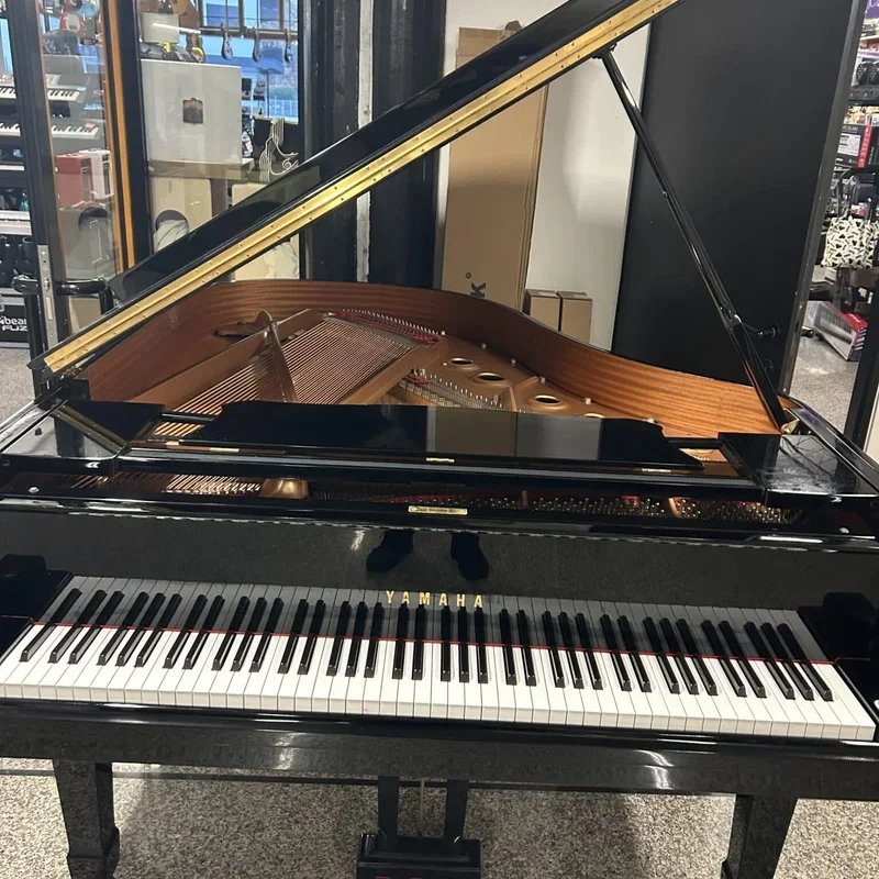YAMAHA C2L - Chi tiết 1