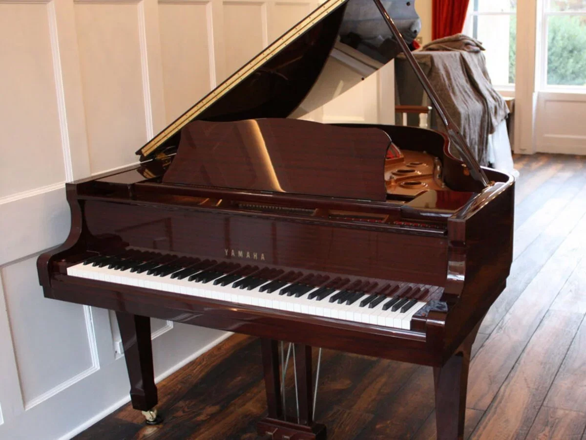 YAMAHA C3 MH - Hình ảnh chính