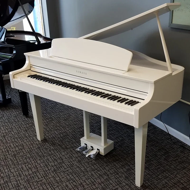YAMAHA CLP-665GP - Chi tiết 1