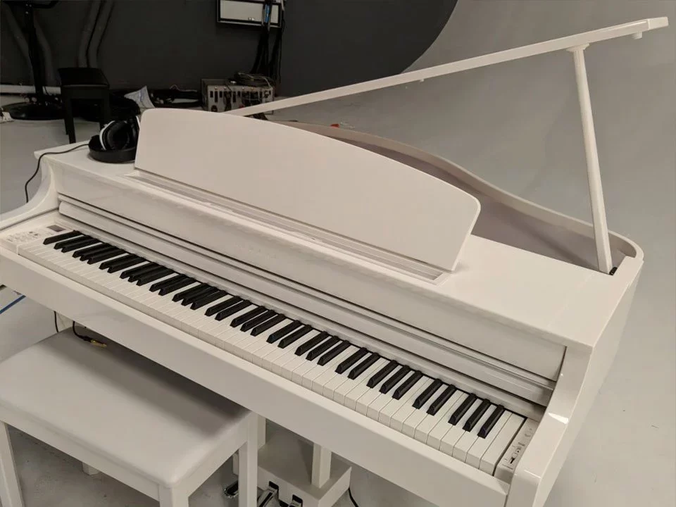 YAMAHA CLP-665GP WH - Chi tiết 2
