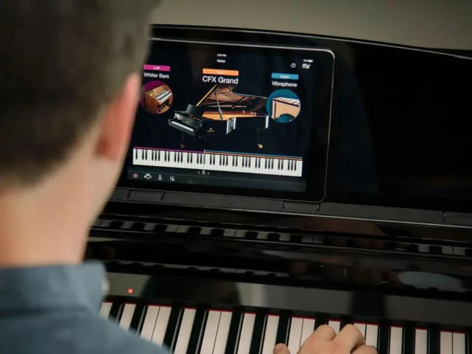 YAMAHA CSP-275 PE - Chi tiết 1
