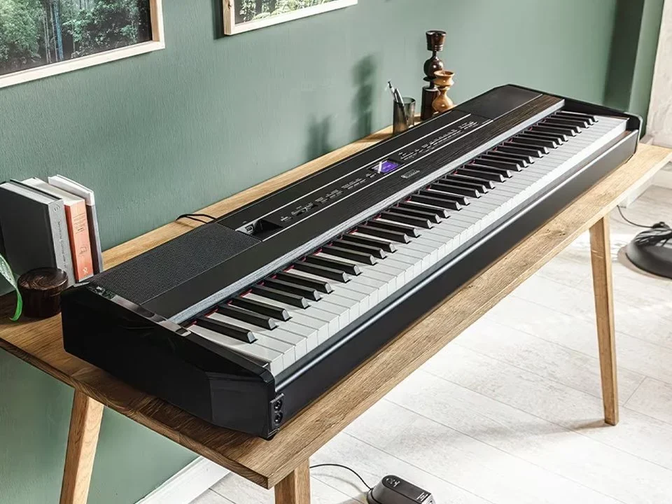 YAMAHA P-525 BK - Hình ảnh chính