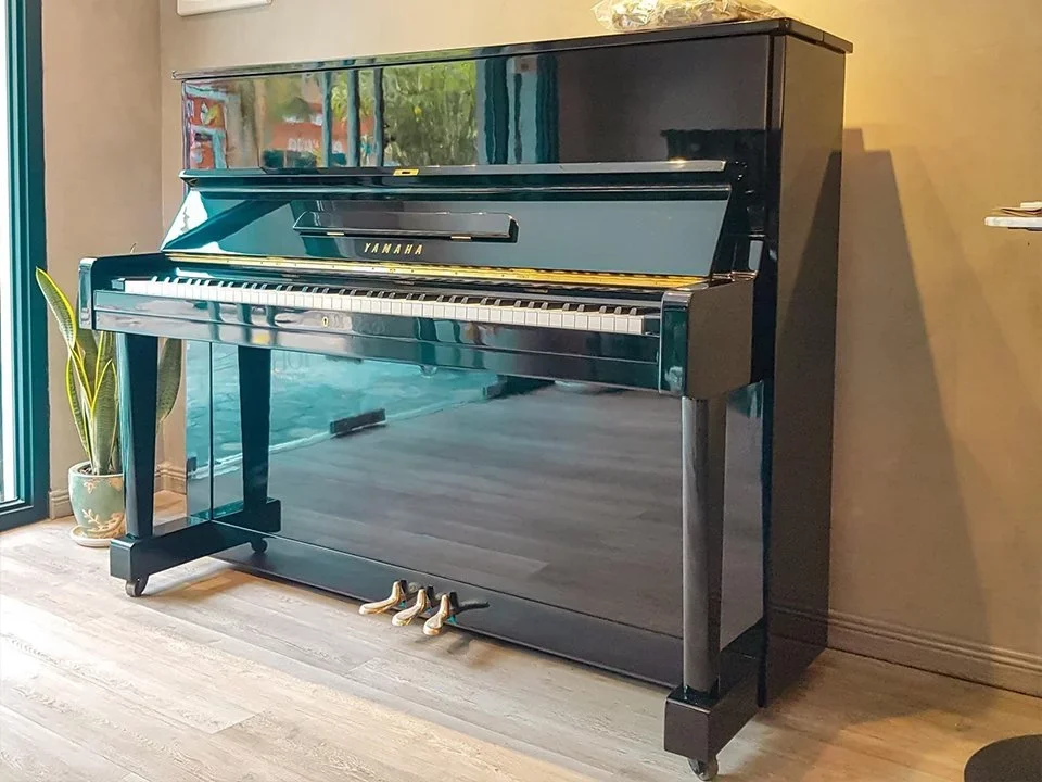 YAMAHA U1F - Hình ảnh chính