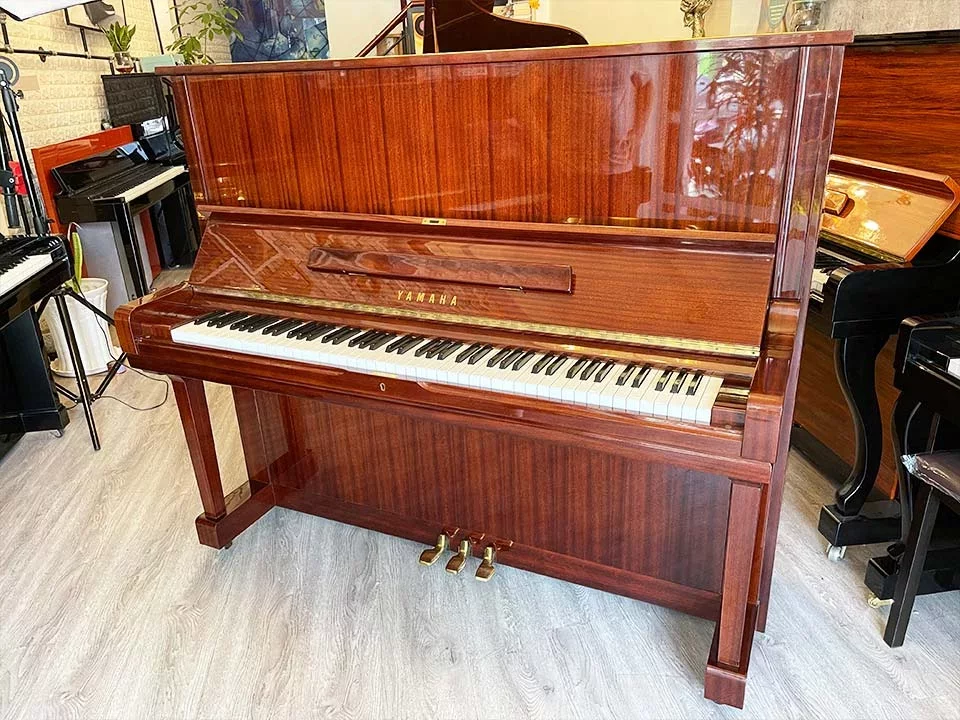 YAMAHA U3F Mh - Chi tiết 2