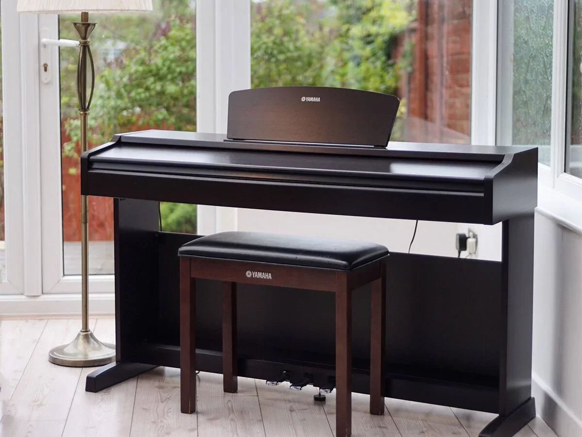 YAMAHA YDP-121 - Chi tiết 2