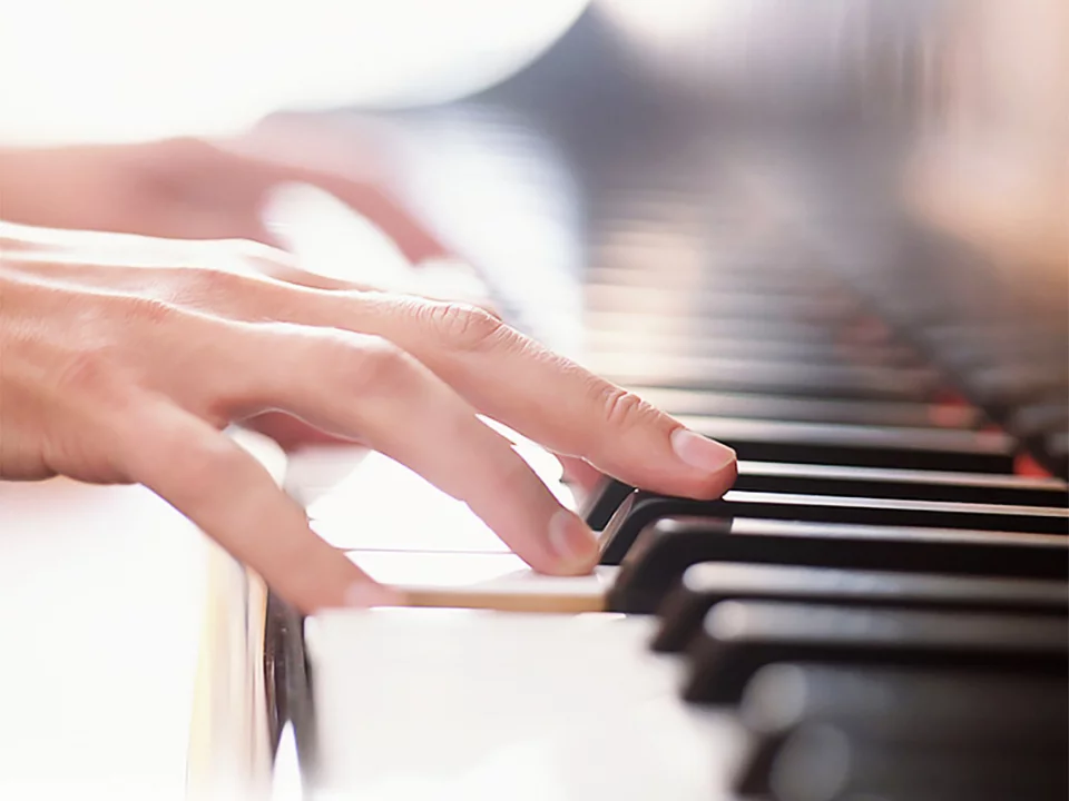 Apollo EPL-130 tại Elite Piano