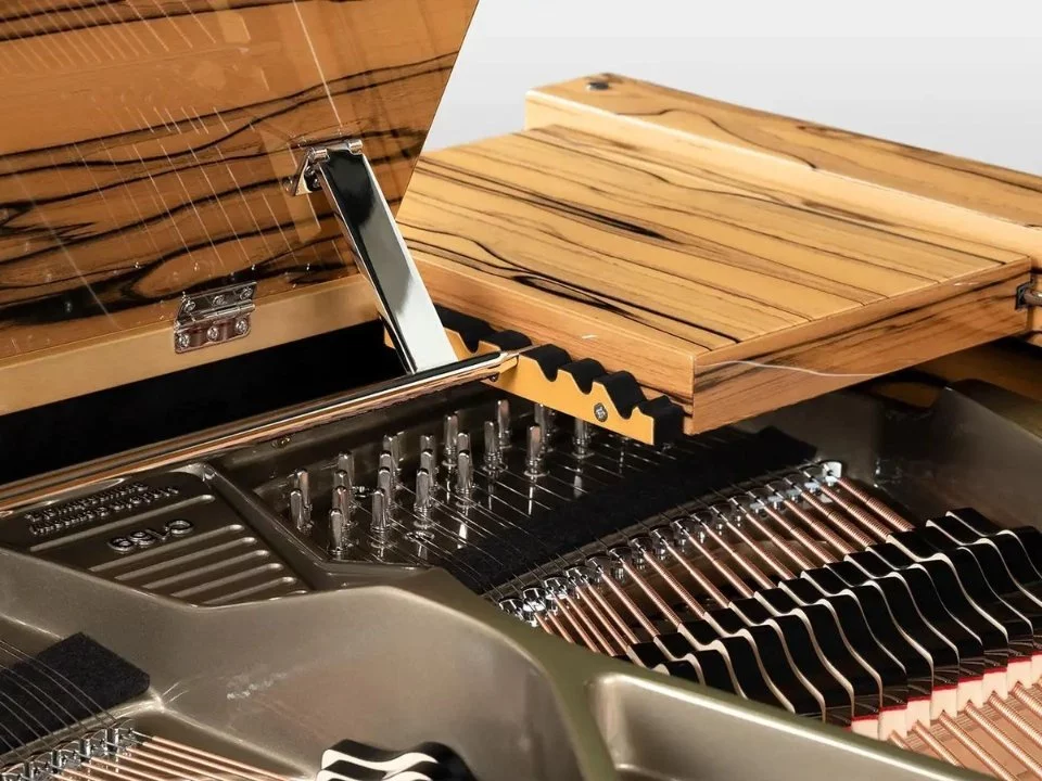 Review Schimmel Classic C169 White Ebony – Hình ảnh thực tế tại showroom Elite Piano