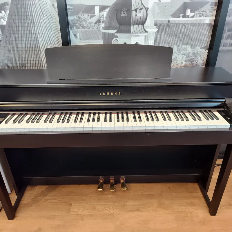 YAMAHA CLP-545 R - Đàn Piano Yamaha tại Elite Piano