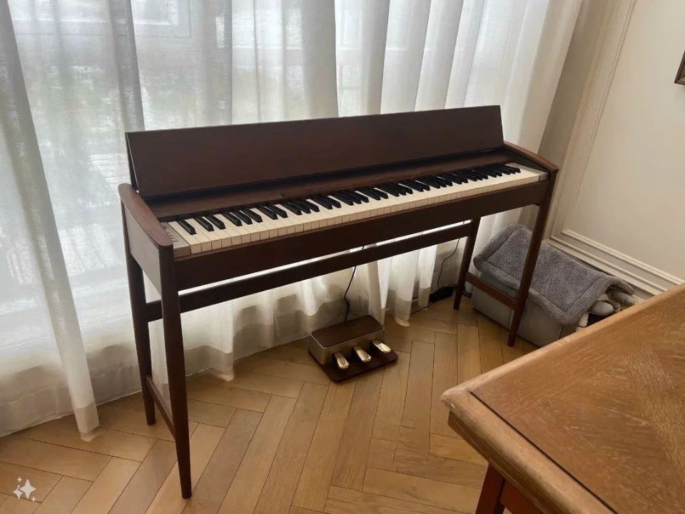 ROLAND KF-10 WN Walnut - Đàn Piano Roland tại Elite Piano