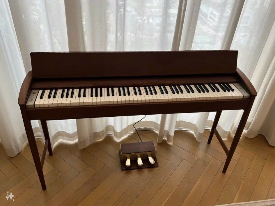 Trải nghiệm thực tế ROLAND KF-10 WN Walnut tại showroom Elite Piano
