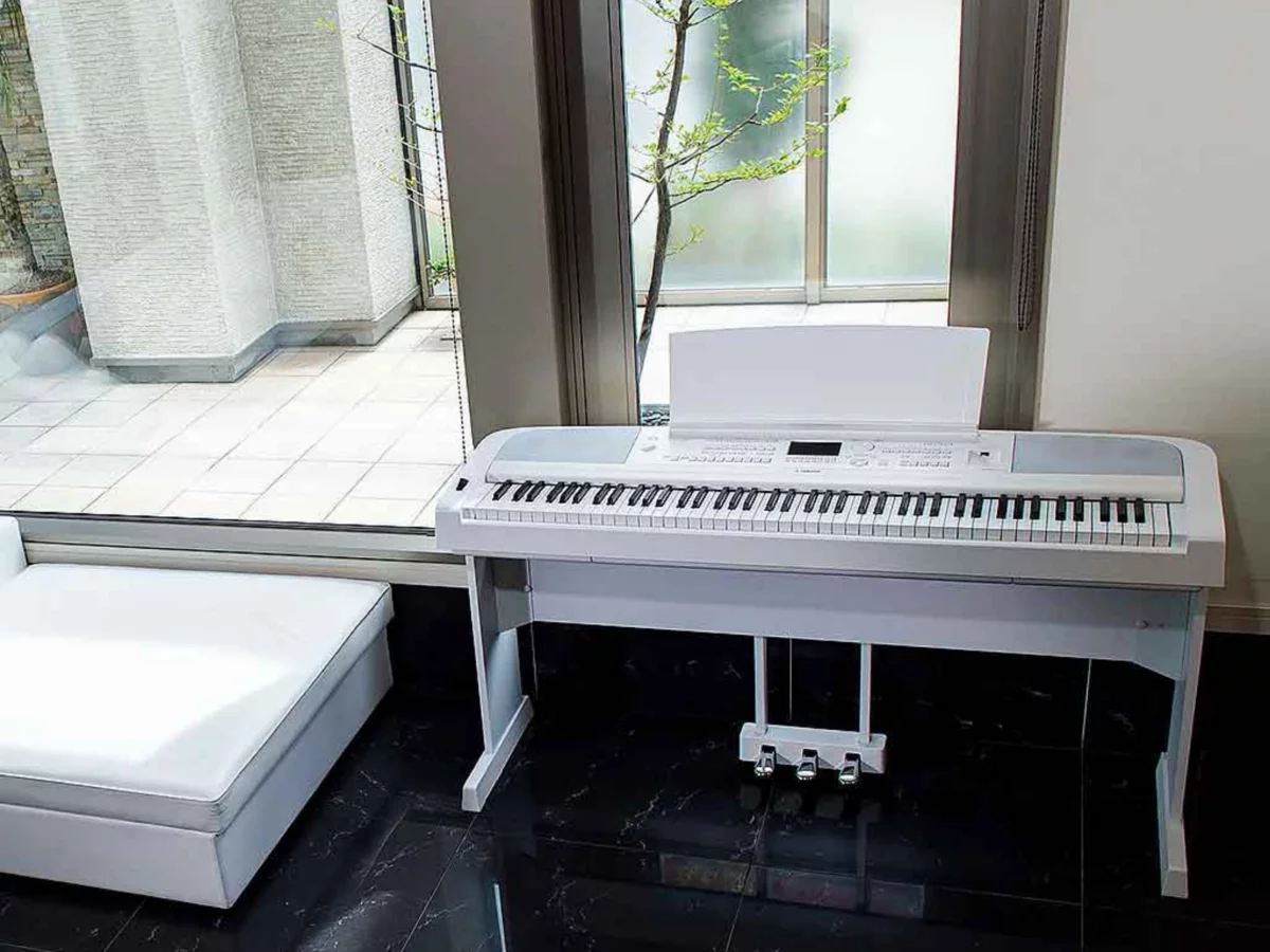 YAMAHA DGX-670 WH - Đàn Piano Yamaha tại Elite Piano