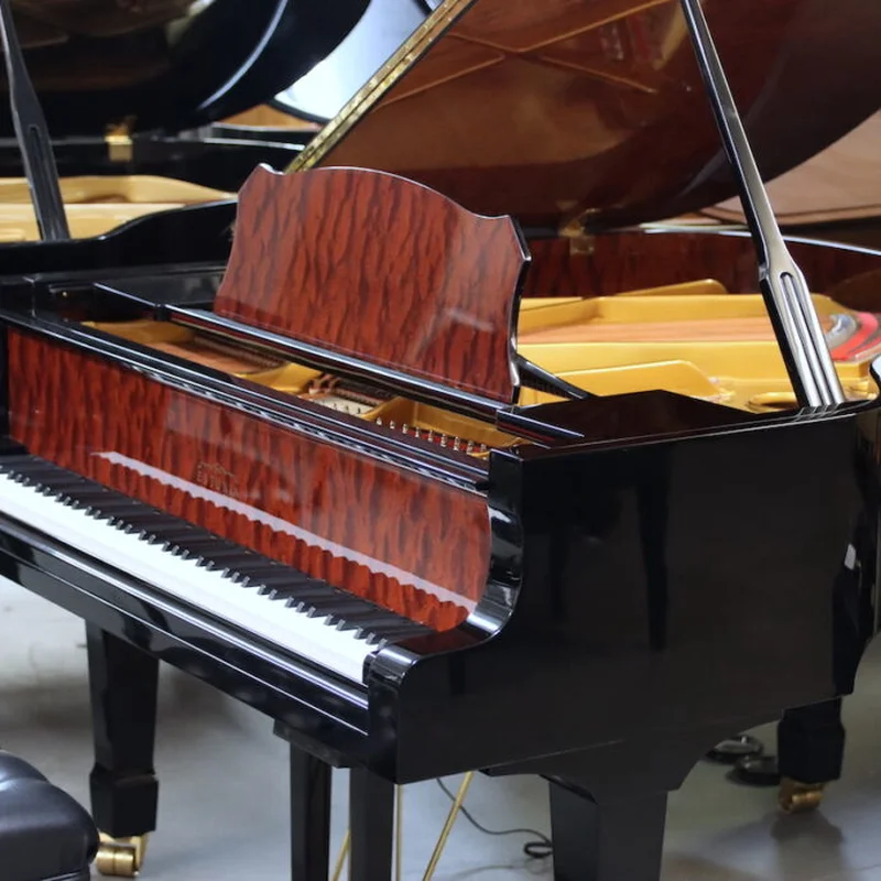Review Estonia L168 Polish Ebony – Hình ảnh thực tế tại showroom Elite Piano