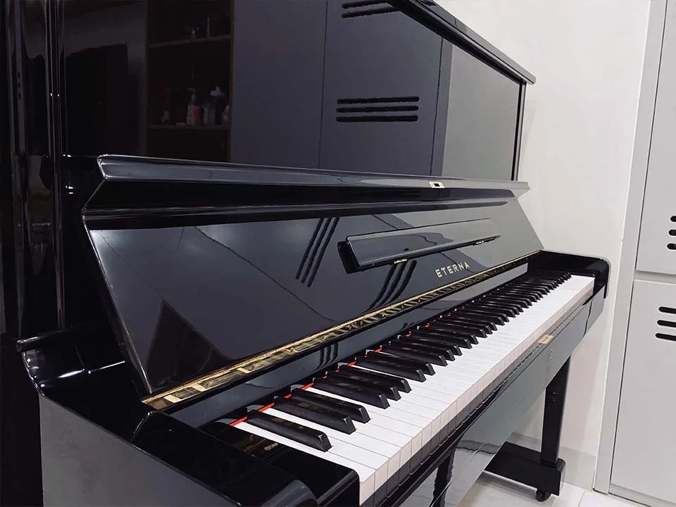 Review ETERNA UP35 – Hình ảnh thực tế tại showroom Elite Piano