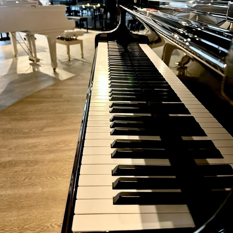 Fazioli F212 Chrome