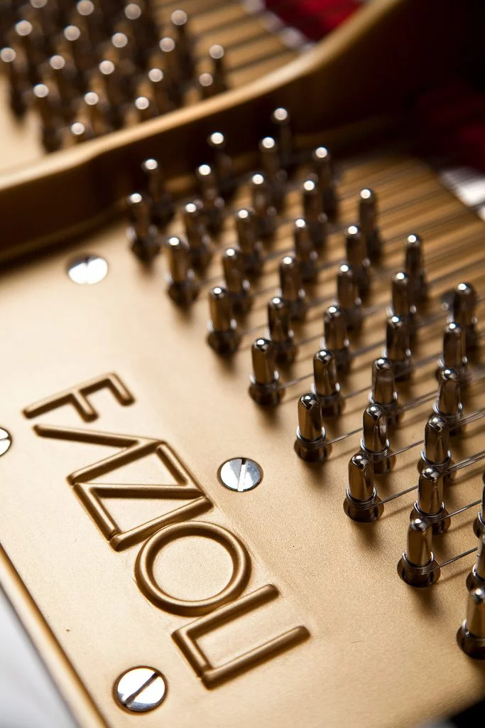 Fazioli F278 - Concert Grand – Góc nhìn nghiêng thể hiện đường nét tinh tế