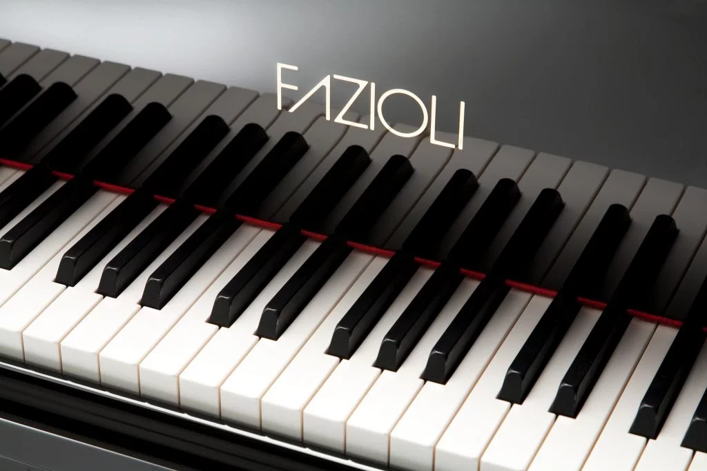 Fazioli F308 - The Longest Grand Piano – Ghế đàn và phụ kiện đi kèm