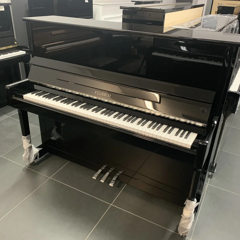 Review FEURICH 122 Universal (Bordeaux satin) – Hình ảnh thực tế tại showroom Elite Piano