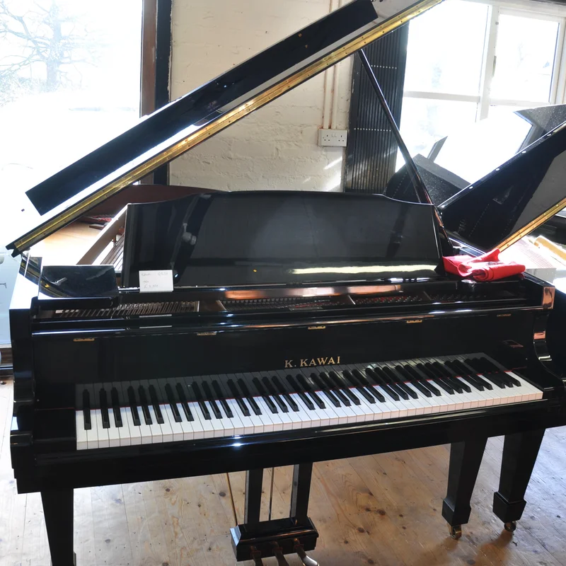 KAWAI GS-30 – Mặt sau và hệ thống dây đàn Kawai
