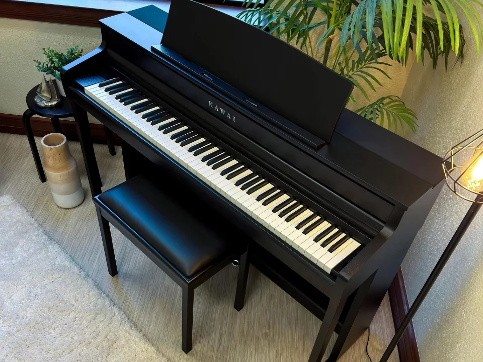 KAWAI CA501 B – Ghế đàn và phụ kiện đi kèm