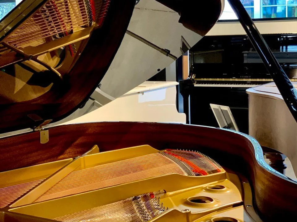 Review KAWAI GL40 – Hình ảnh thực tế tại showroom Elite Piano