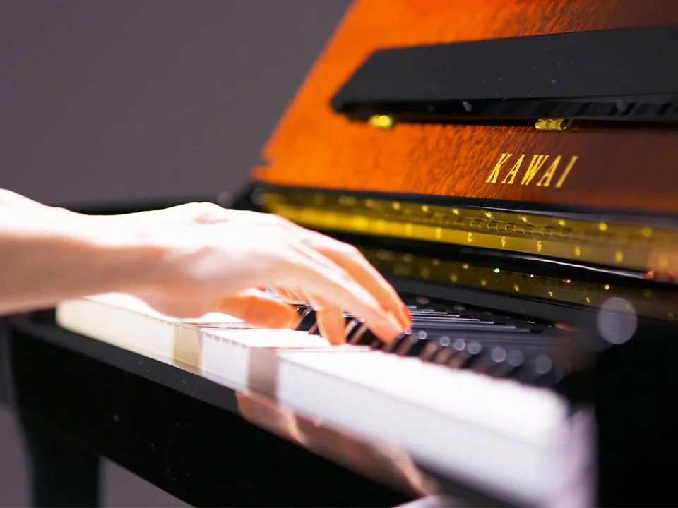 KAWAI K-500 Limited Edition | 60th Anniversary – Mặt sau và hệ thống dây đàn Kawai