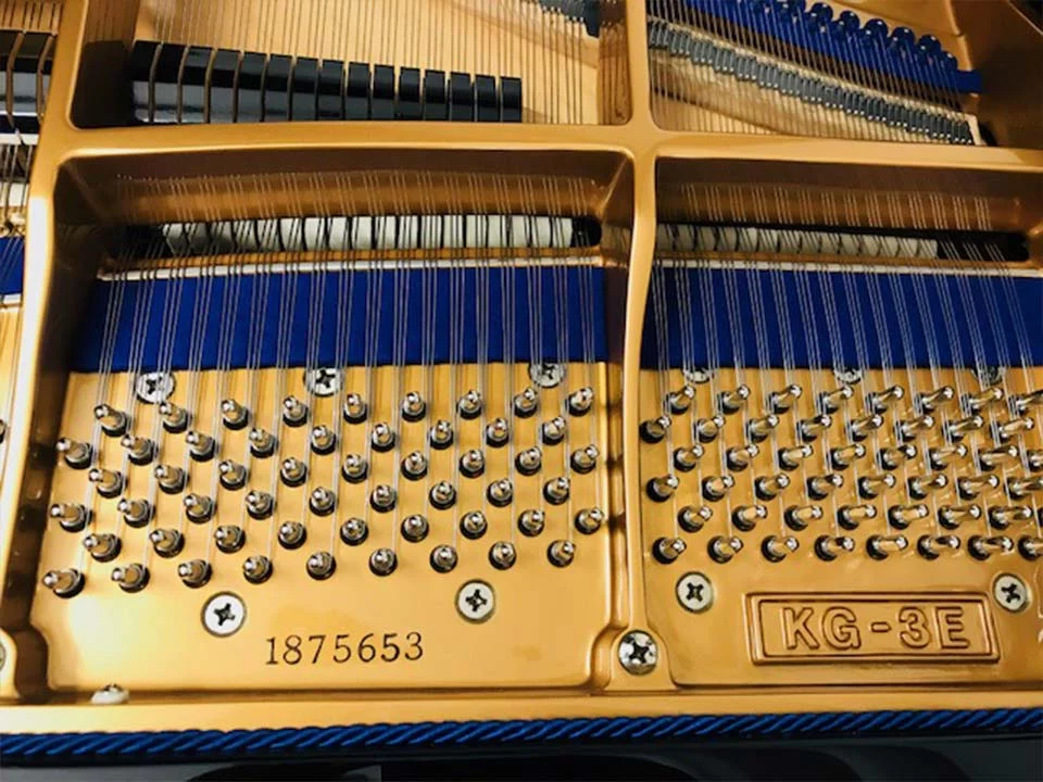 Đàn piano Kawai KG-3 WH màu trắng sang trọng