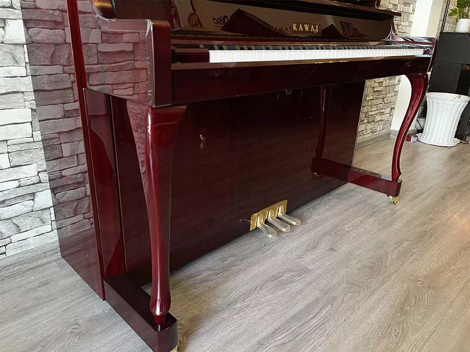 KAWAI KT400 M – Ghế đàn và phụ kiện đi kèm