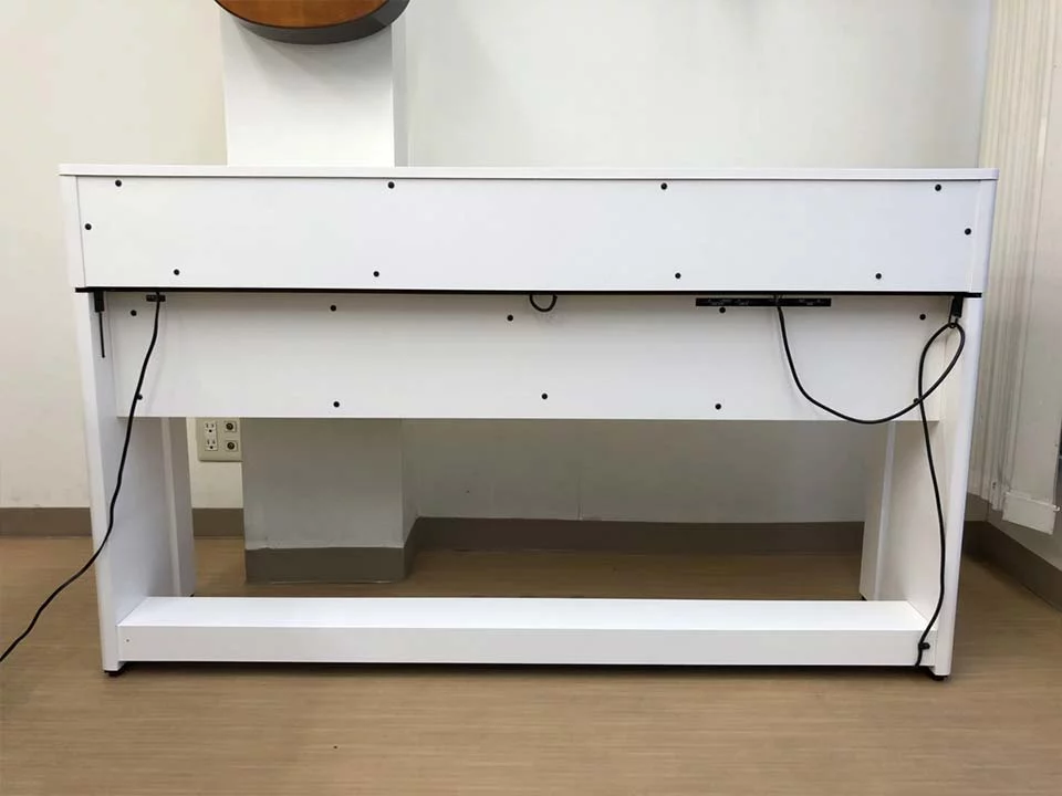 KAWAI L32 W
