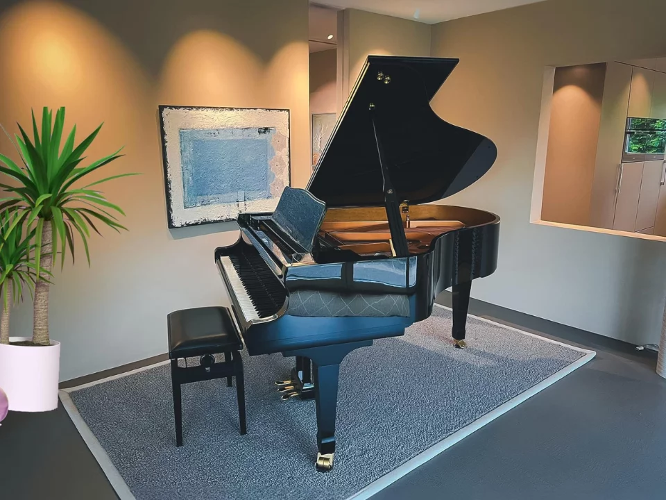 Shigeru Kawai SK-2