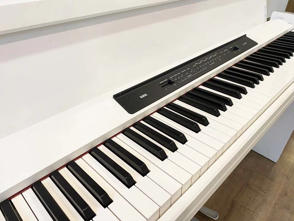 KORG LP-350 WH