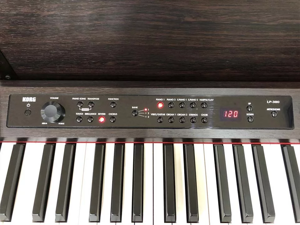 Review KORG LP-380 RW – Hình ảnh thực tế tại showroom Elite Piano