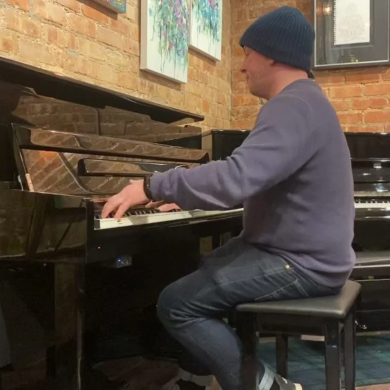 Review Pearl River F83 – Hình ảnh thực tế tại showroom Elite Piano