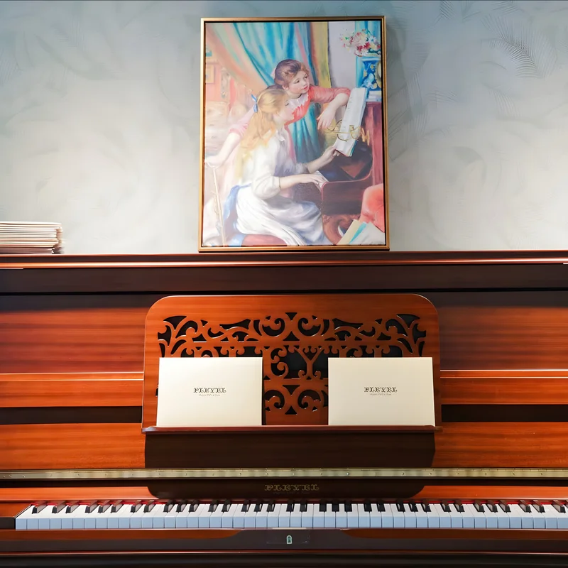 Showroom trưng bày đàn Pleyel P131R-HOMS tại Elite Piano