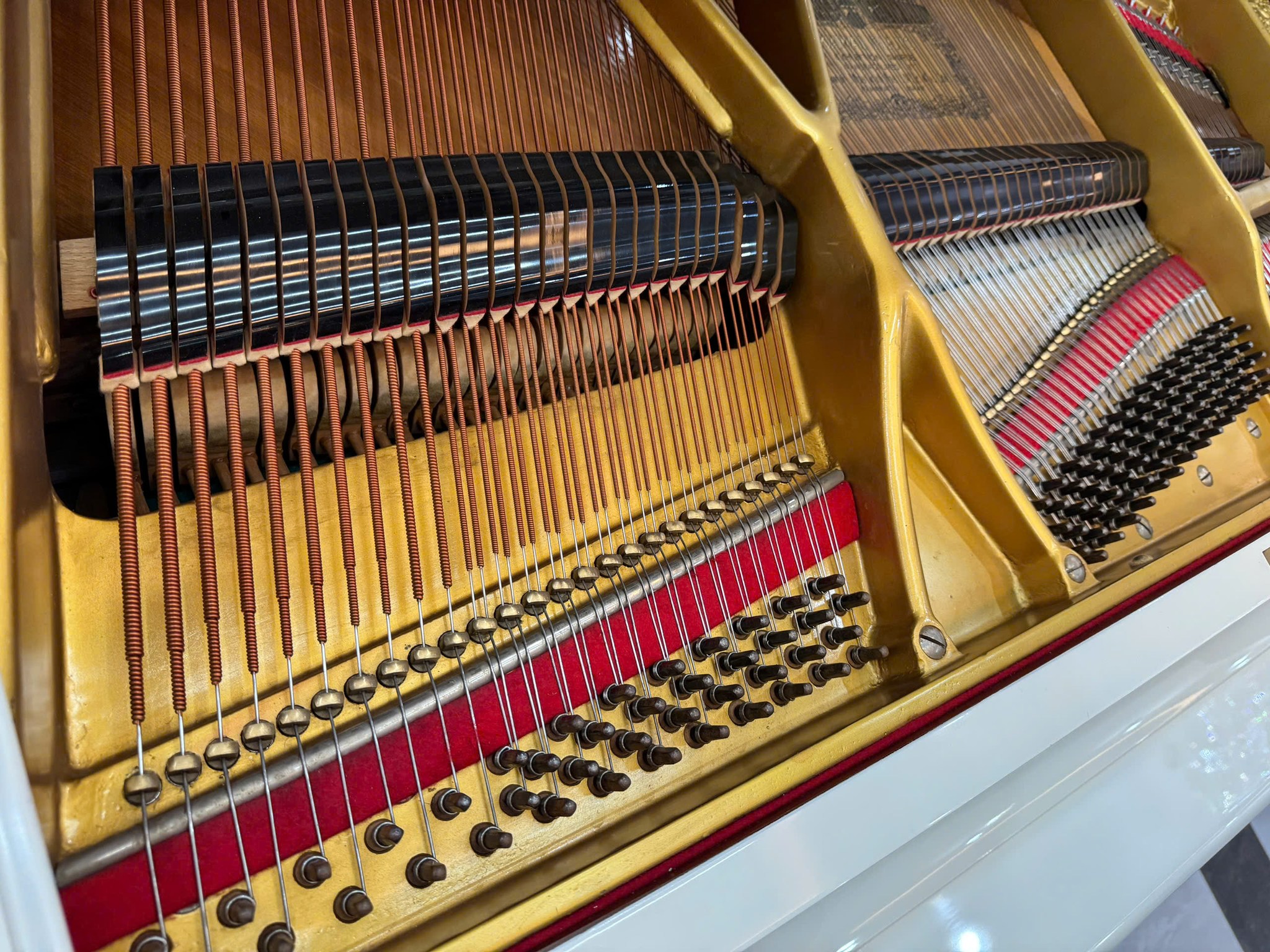 Đàn piano Kawai KAWAI No.500 WH – Chi tiết bàn phím