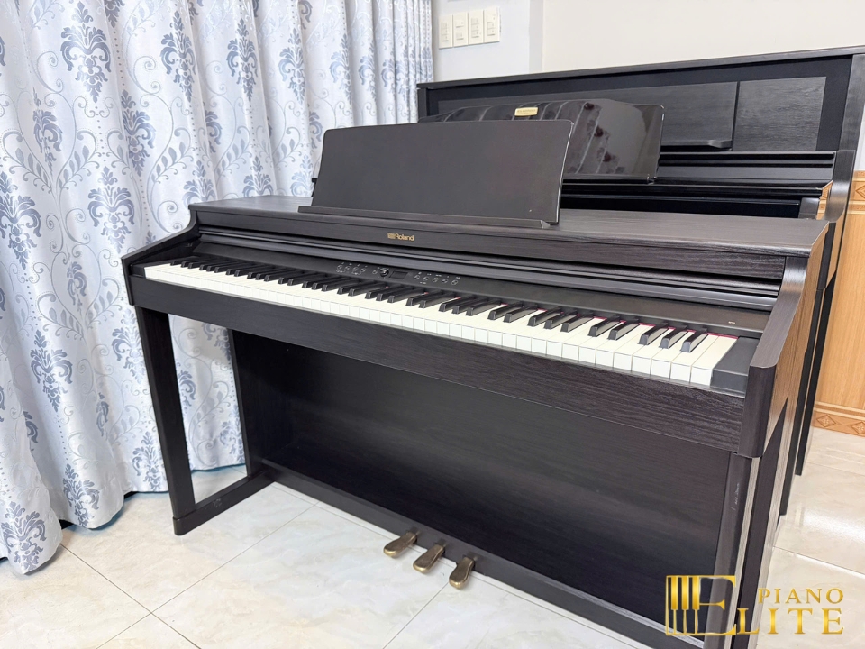 ROLAND RP-701 DR (Used) - Đàn Piano Roland tại Elite Piano