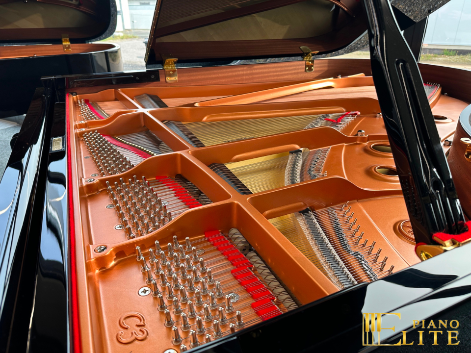 YAMAHA C3X (USED) tại Elite Piano TP.HCM – Không gian trưng bày