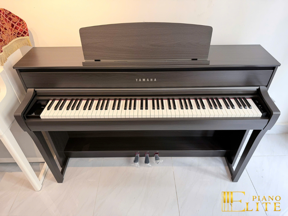 YAMAHA CLP-775 DW (USED) – Toàn cảnh thiết kế tại Elite Piano