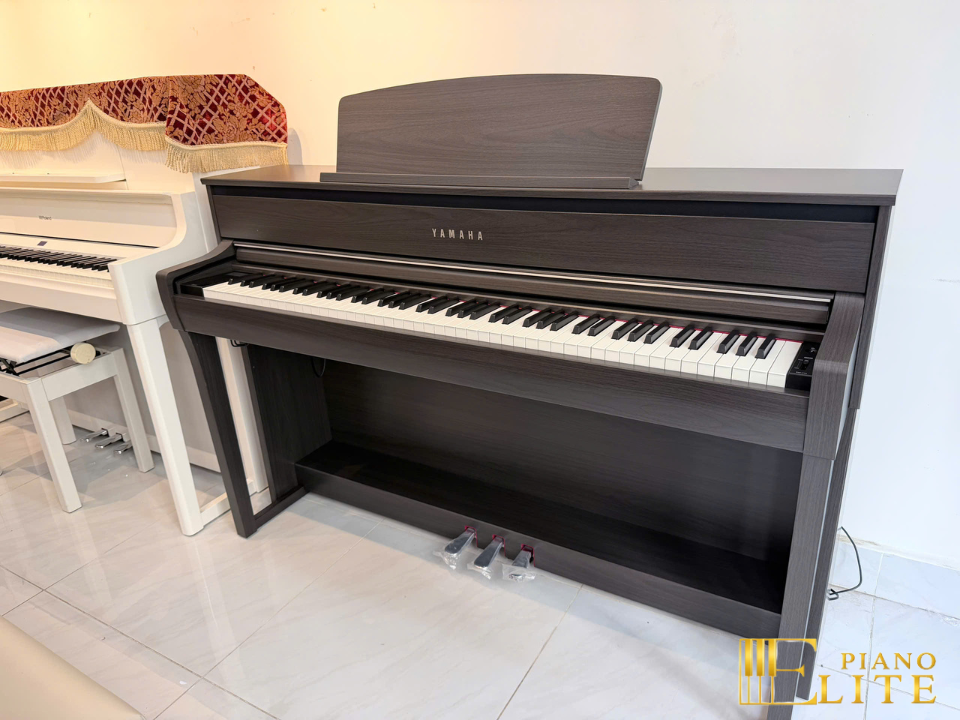 Review YAMAHA CLP-775 DW (USED) – Hình ảnh thực tế tại showroom Elite Piano