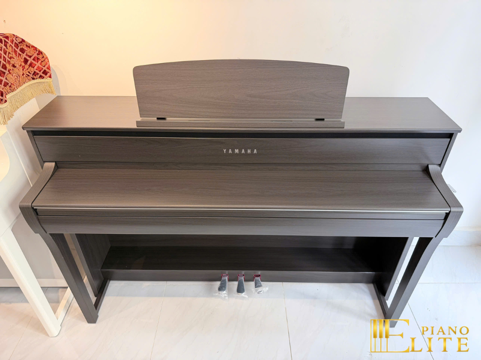 YAMAHA CLP-775 DW (USED) tại Elite Piano TP.HCM – Không gian trưng bày