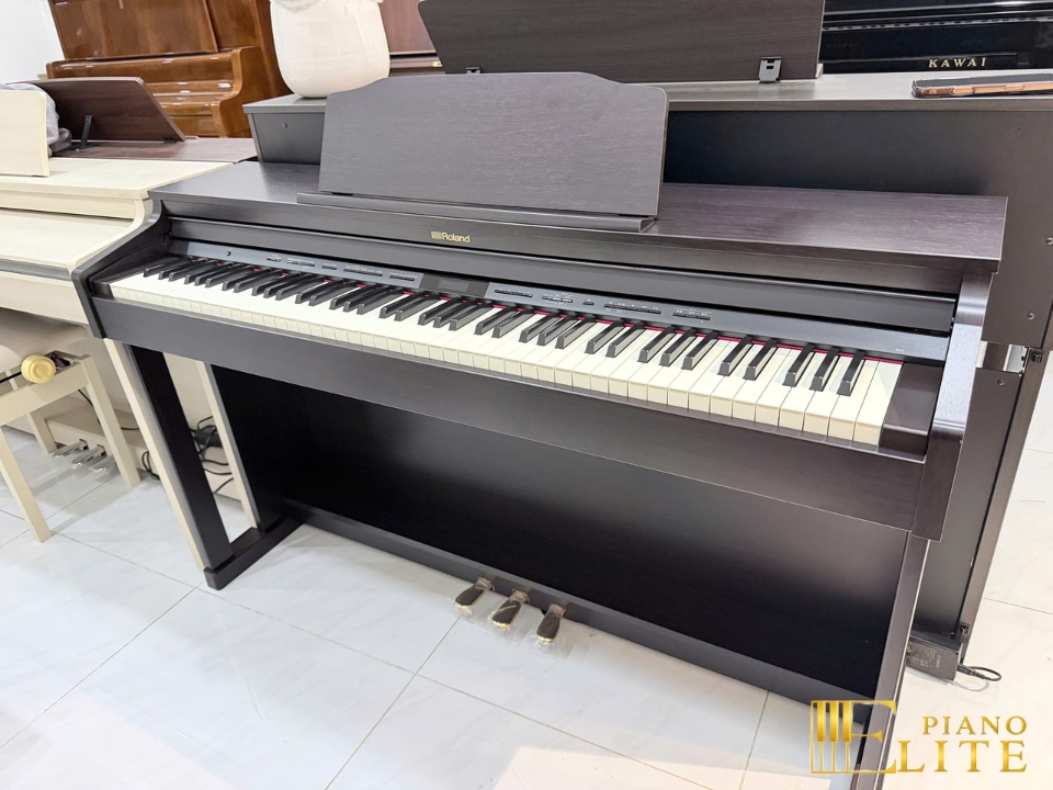 ROLAND HP-601 RW – Toàn cảnh thiết kế tại Elite Piano