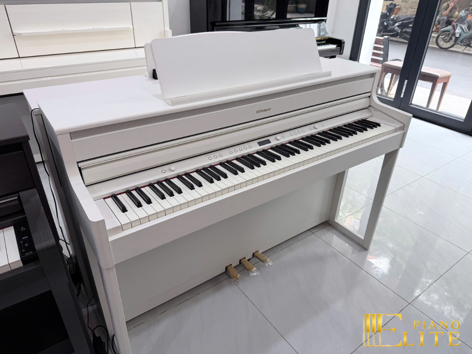 ROLAND HP-704 WH (USED) - Đàn Piano Roland tại Elite Piano