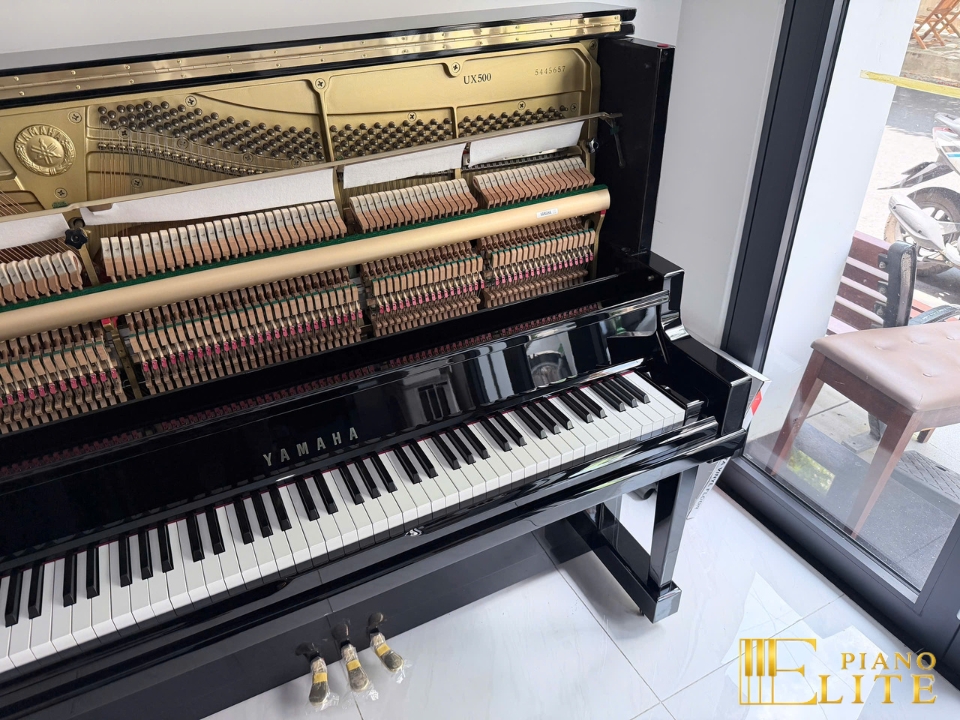 Review YAMAHA UX500 – Hình ảnh thực tế tại showroom Elite Piano